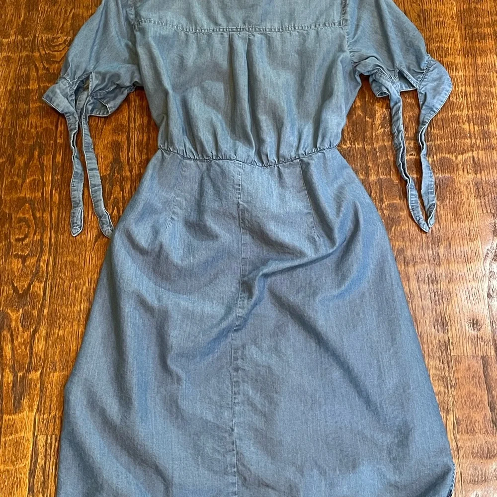 Michael Kors Chambray High Low Dress - Picture 4 of 12